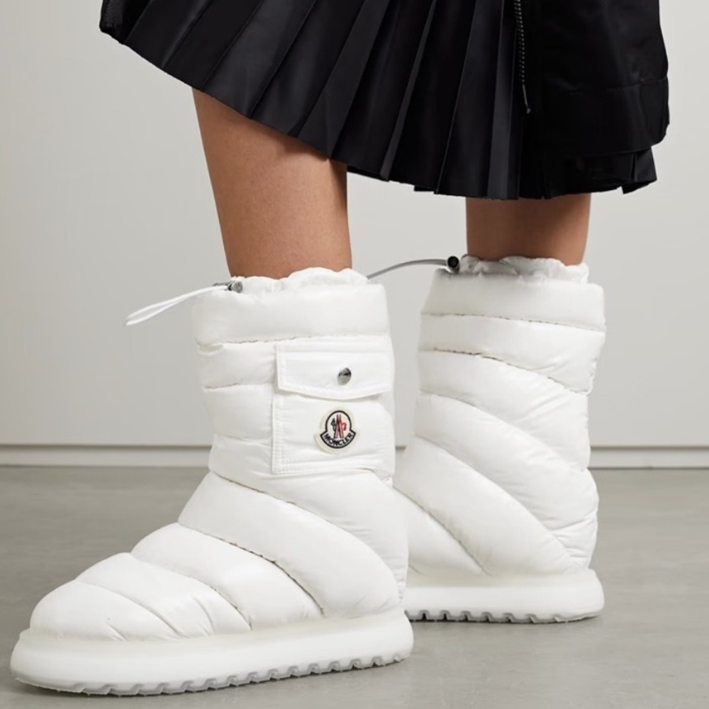 Moncler Women's Gaia White Quilted Snow Boots Shoes Down 9 39